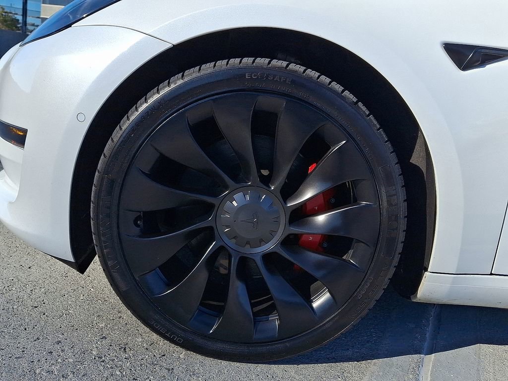 Used 2022 Tesla Model 3 Performance image 10