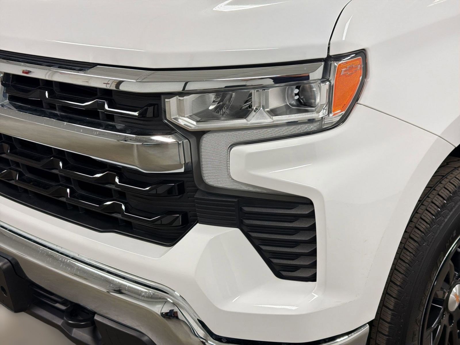 Certified 2025 Chevrolet Silverado 1500 LT image 9