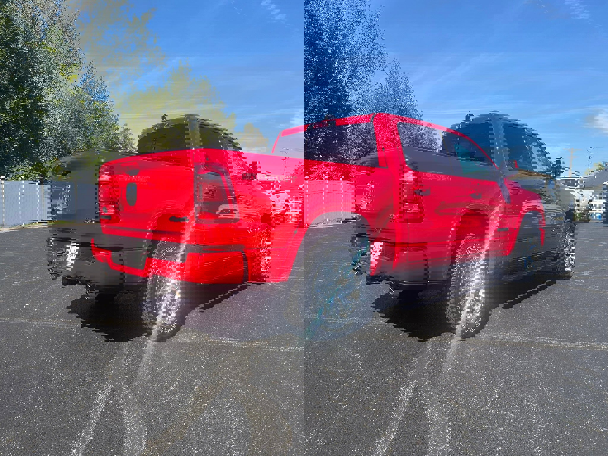 Used 2021 RAM 1500 Laramie w/ Sport Appearance Package image 10