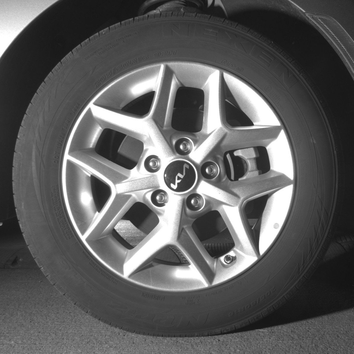 Used 2025 Kia Soul LX w/ LX Technology Package image 12