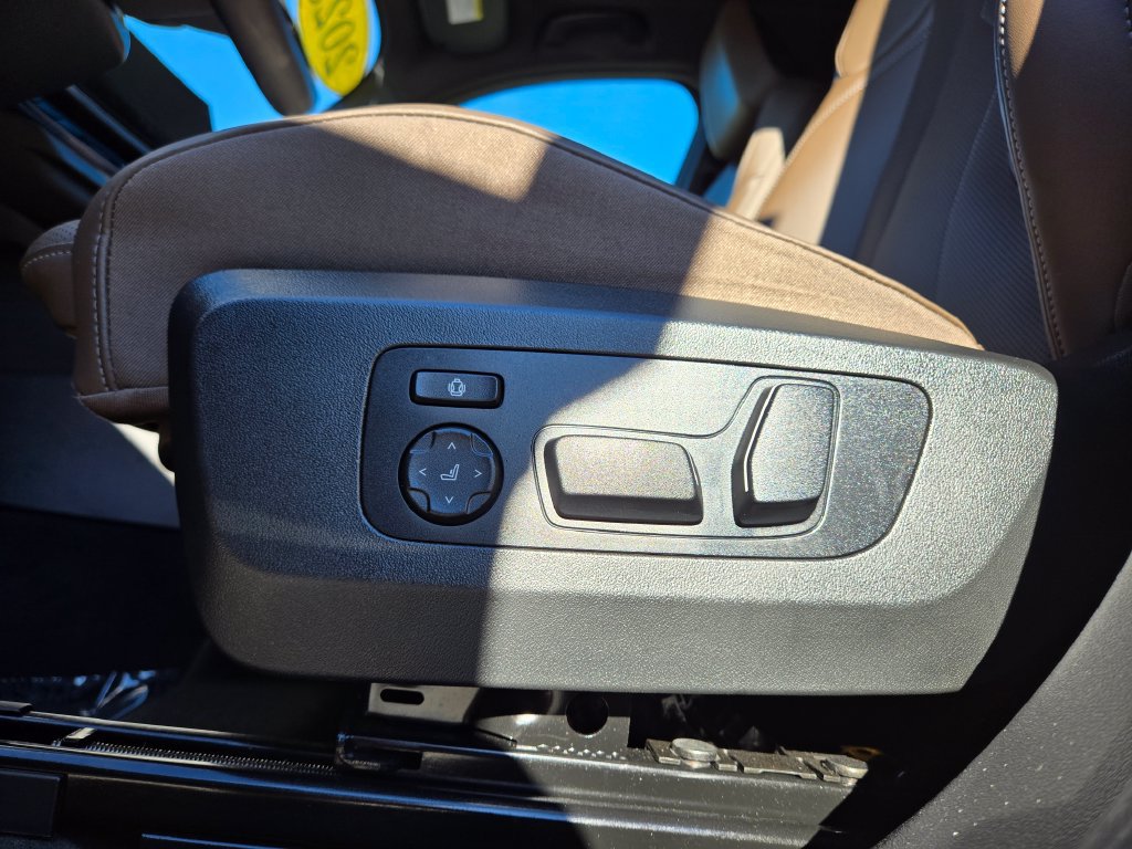 Used 2025 BMW X3 xDrive30i w/ Convenience Package AWD/4WD image 18