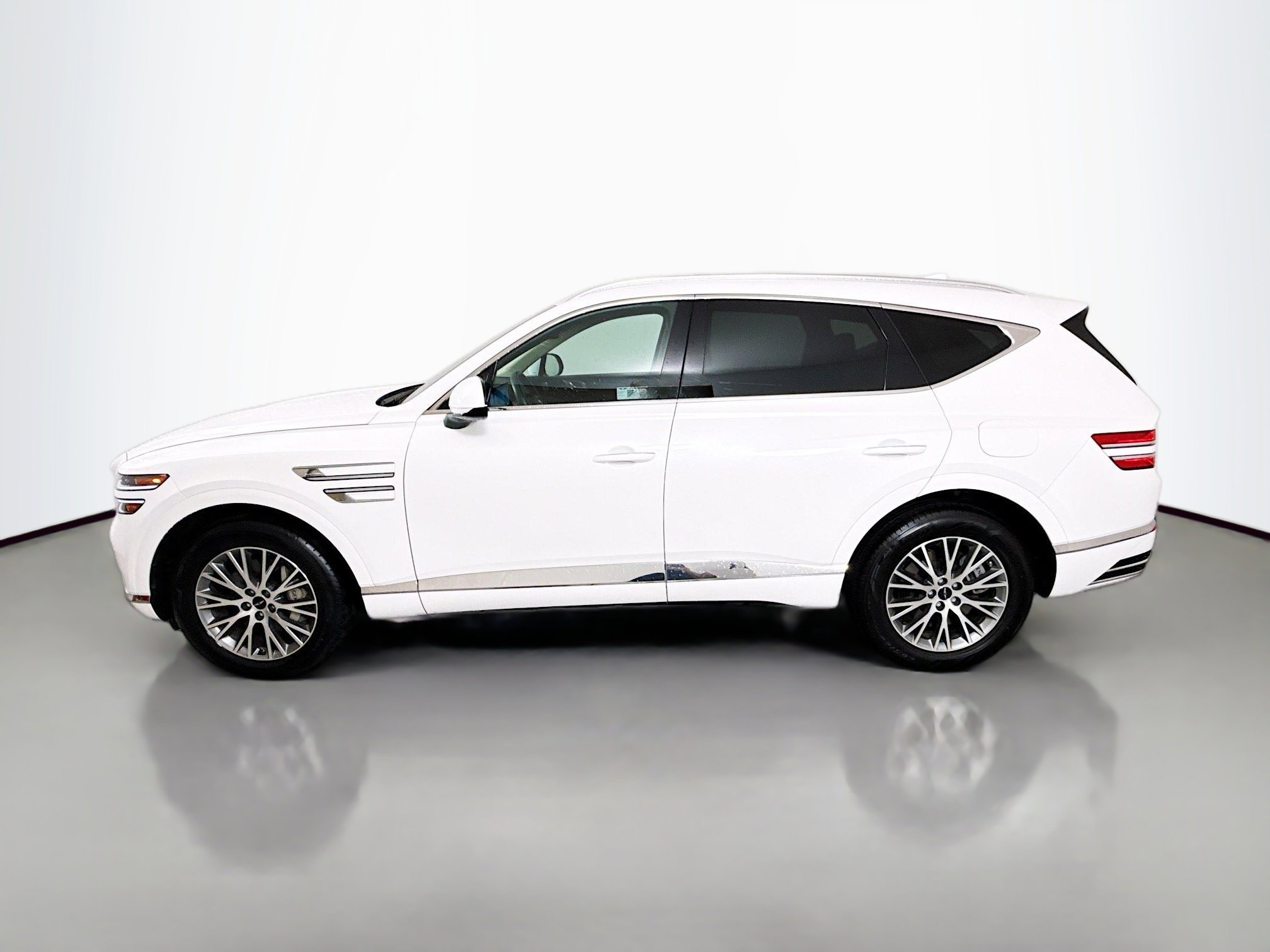 Used 2025 Genesis GV80 2.5T Standard AWD/4WD image 4