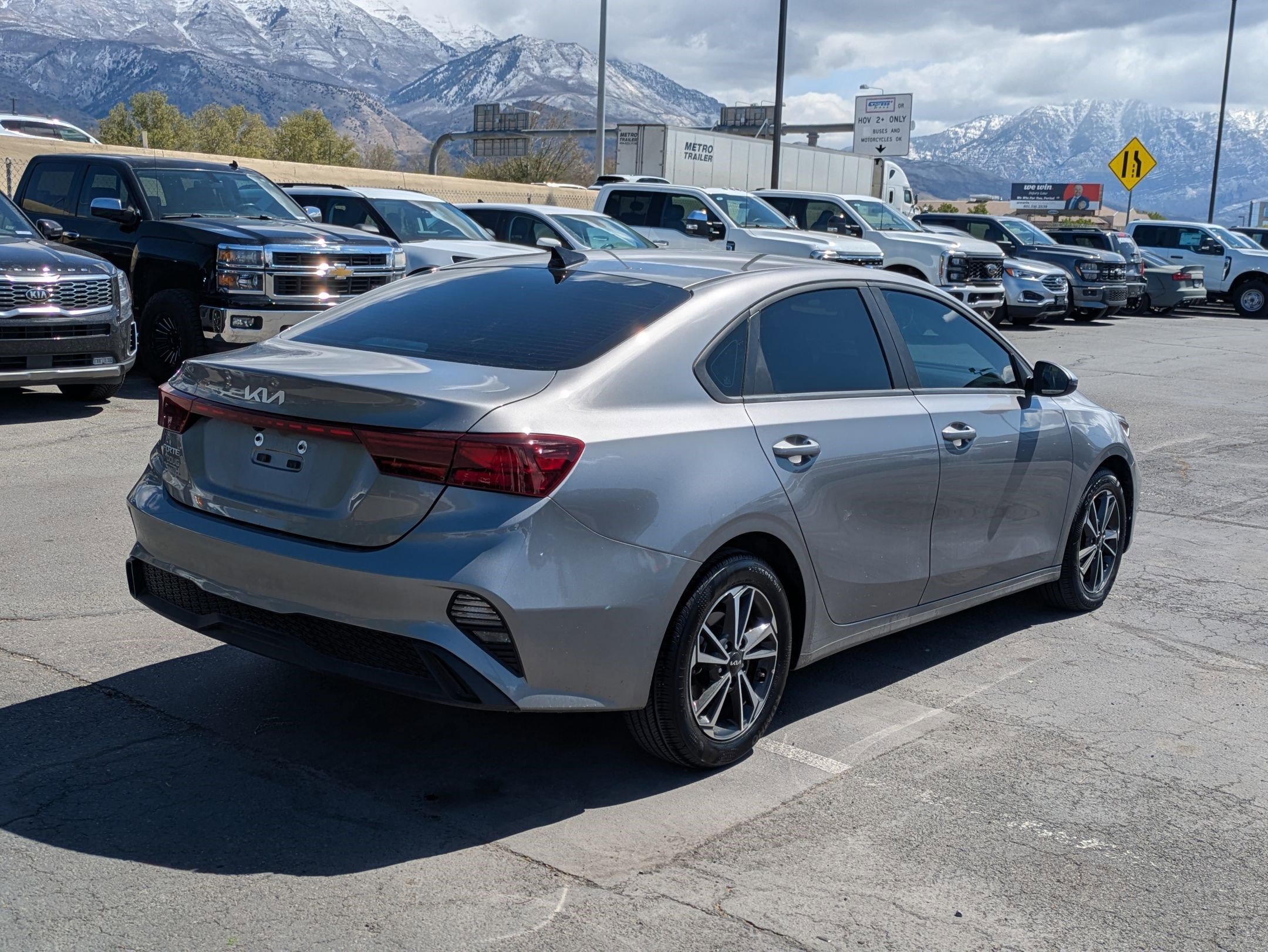 Used 2024 Kia Forte LXS w/ LXS Technology Package FWD image 3
