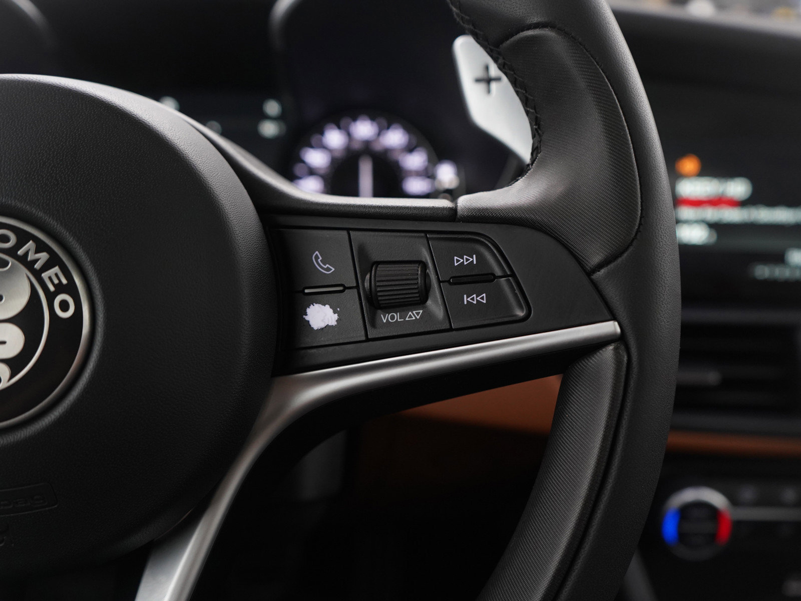 Used 2018 Alfa Romeo Giulia AWD image 29