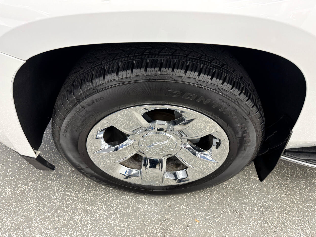 Used 2016 Chevrolet Suburban LTZ image 34