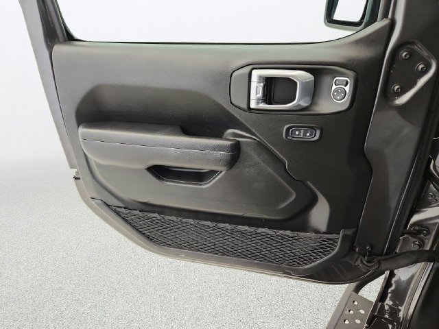Used 2024 Jeep Wrangler Unlimited Sport AWD/4WD image 21