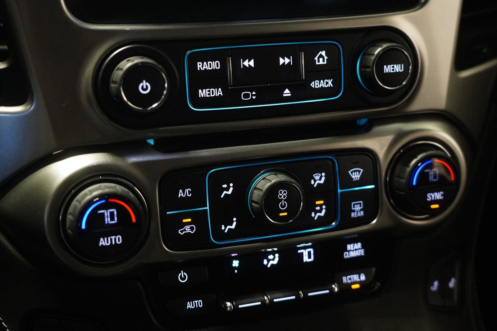 Used 2018 Chevrolet Tahoe LT image 23