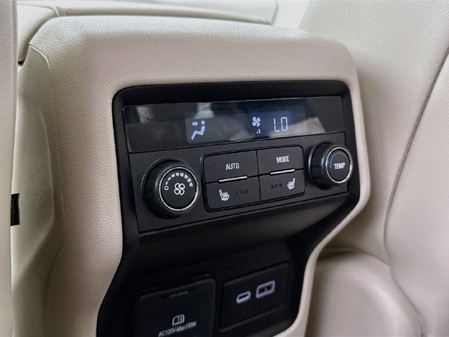 Used 2023 GMC Acadia Denali w/ Denali Ultimate Package AWD/4WD image 29
