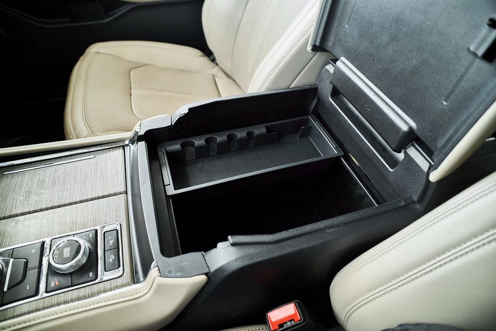 Used 2024 Ford Expedition Limited image 44