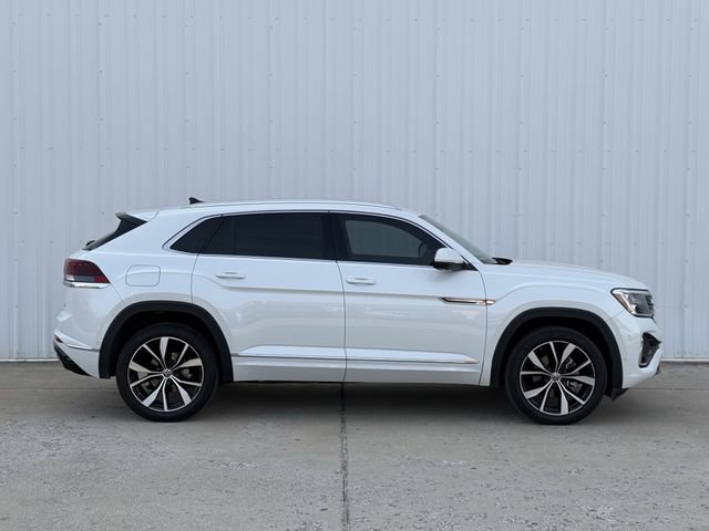 Used 2024 Volkswagen Atlas Cross Sport SEL Premium R-Line image 3