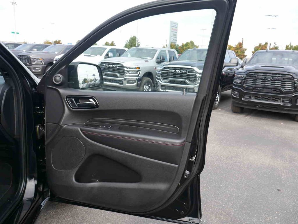 Certified 2024 Dodge Durango GT image 25