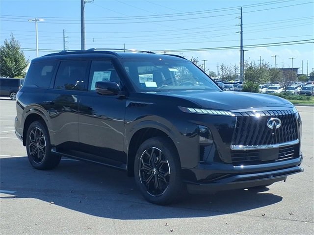 New 2026 INFINITI QX80 4WD w/ Sport Exterior Package image 8