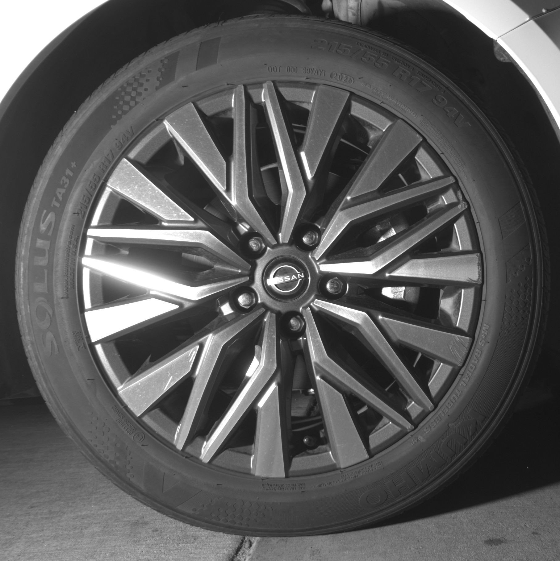 Used 2025 Nissan Altima 2.5 SV image 13