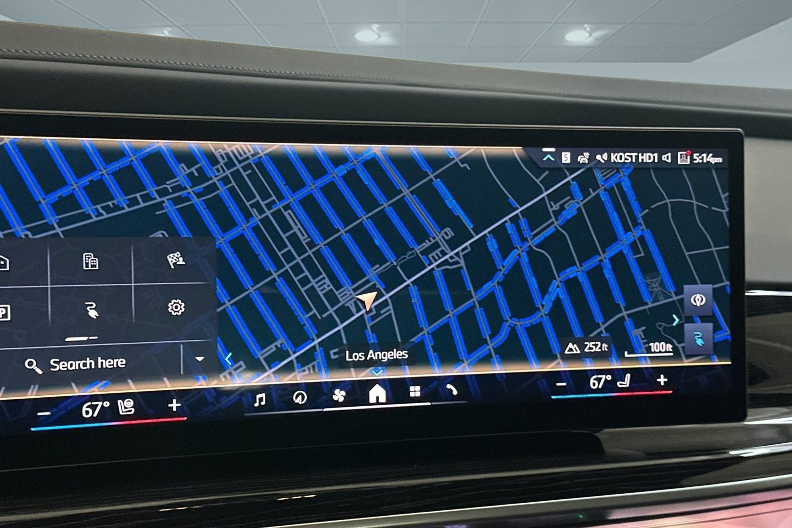 Used 2026 BMW i7 eDrive50 w/ M Sport Package image 23