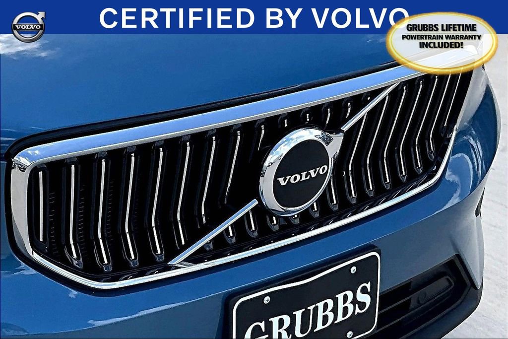 Used 2023 Volvo XC40 B5 Plus w/ Protection Package Premier image 37
