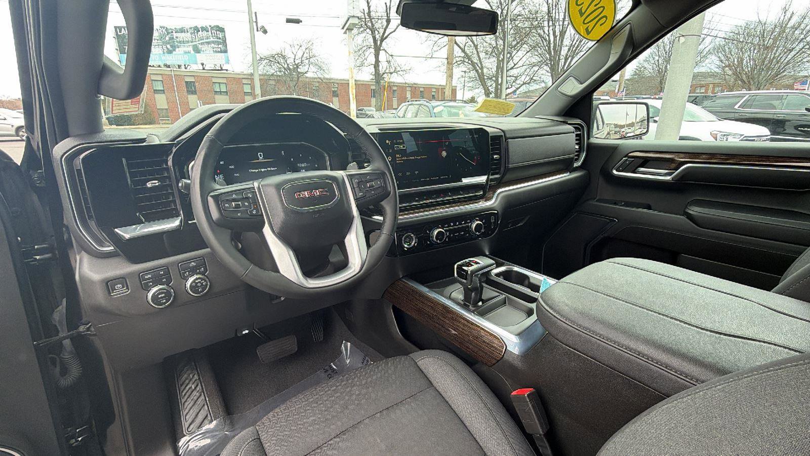 Used 2023 GMC Sierra 1500 Elevation image 17