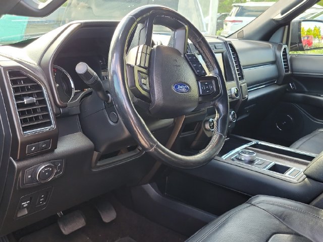 Used 2019 Ford Expedition Max Limited RWD image 4