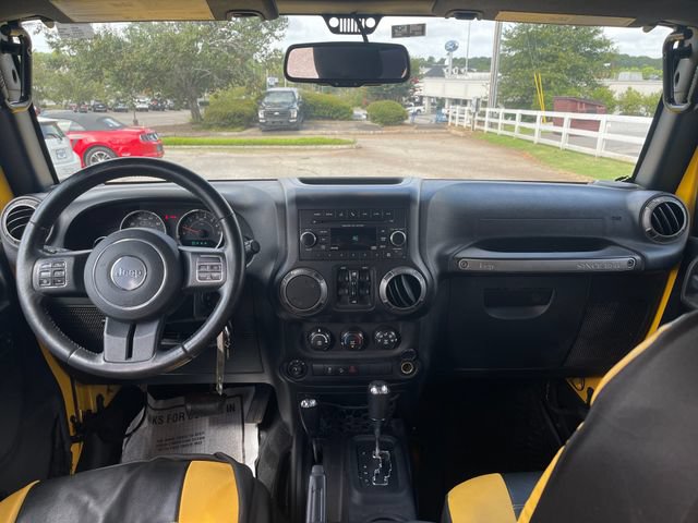 Used 2015 Jeep Wrangler Unlimited Sport w/ Quick Order Package 24S AWD/4WD image 13