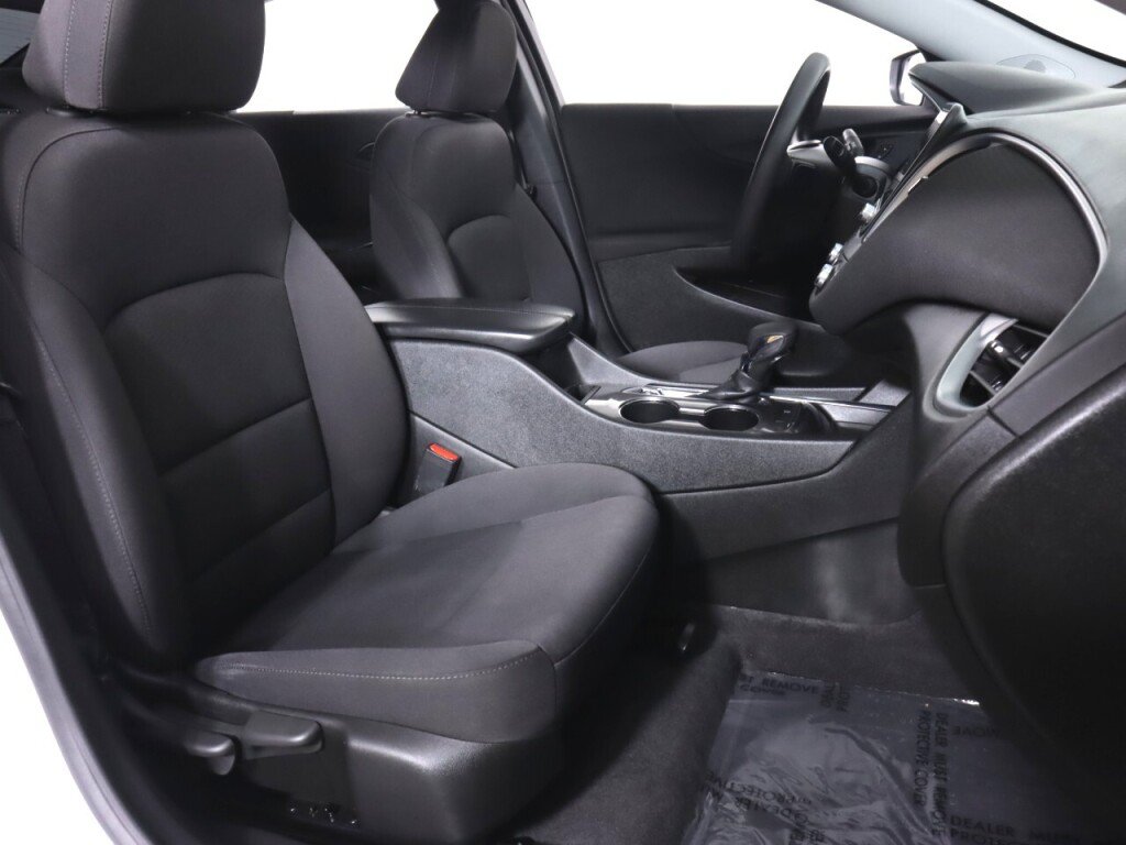 Used 2023 Chevrolet Malibu LT FWD image 35