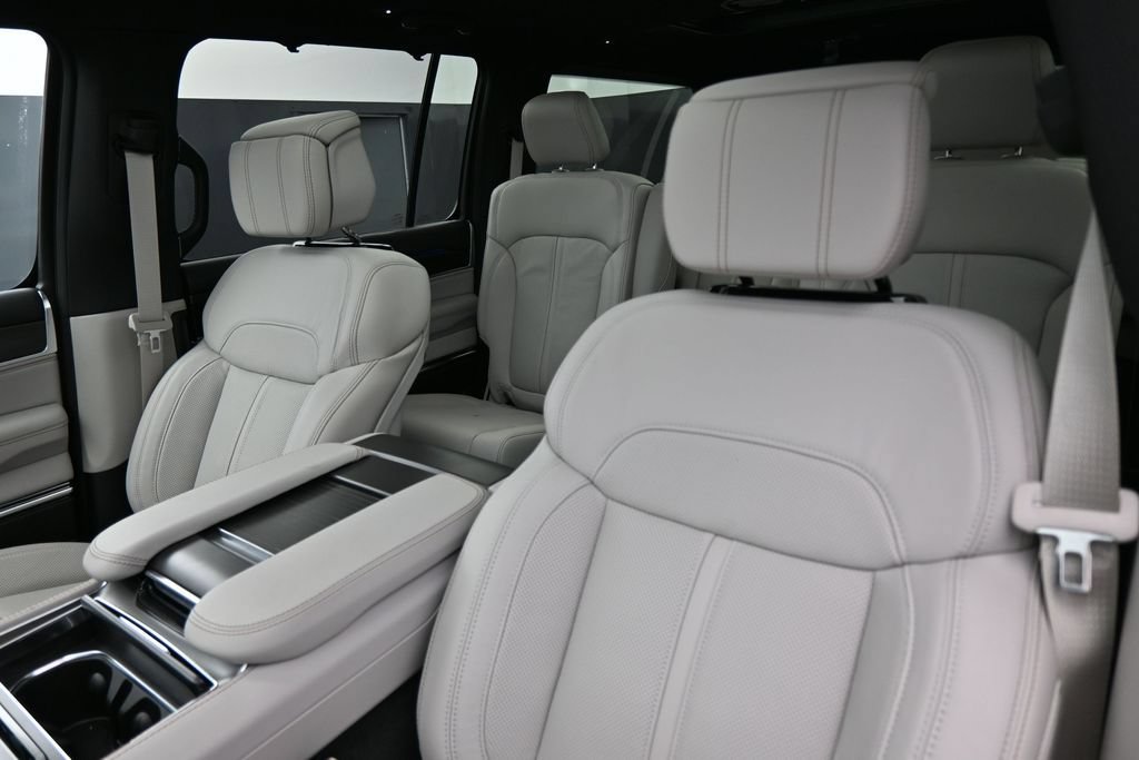 New 2026 Jeep Grand Wagoneer L Summit AWD/4WD image 14