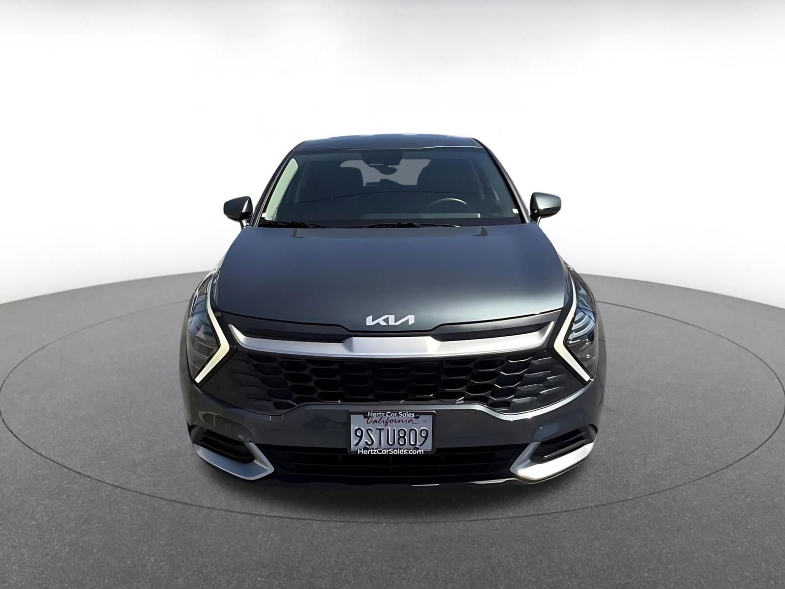 Used 2025 Kia Sportage LX image 4