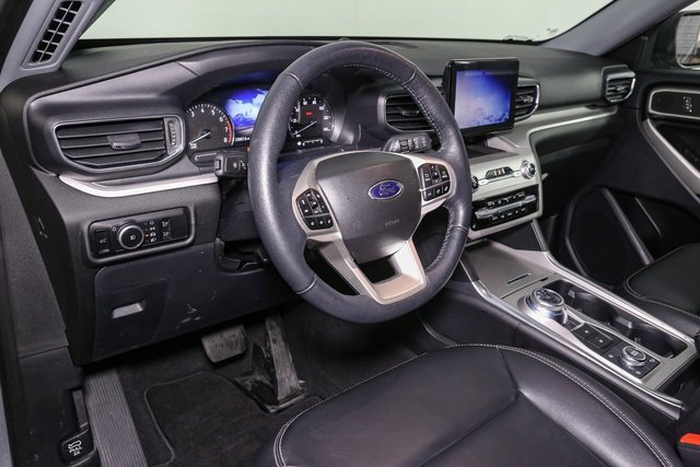Used 2023 Ford Explorer XLT w/ Equipment Group 202A image 21