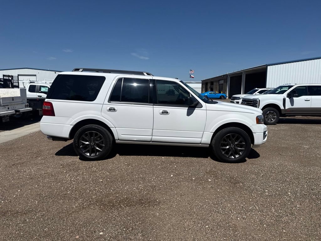 Used 2017 Ford Expedition Limited w/ Equipment Group 301A AWD/4WD image 7