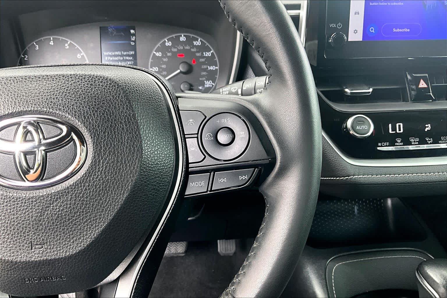 Used 2025 Toyota Corolla SE FWD image 24