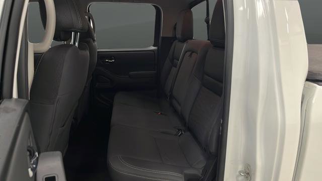 Used 2022 Nissan Frontier SV AWD/4WD image 22