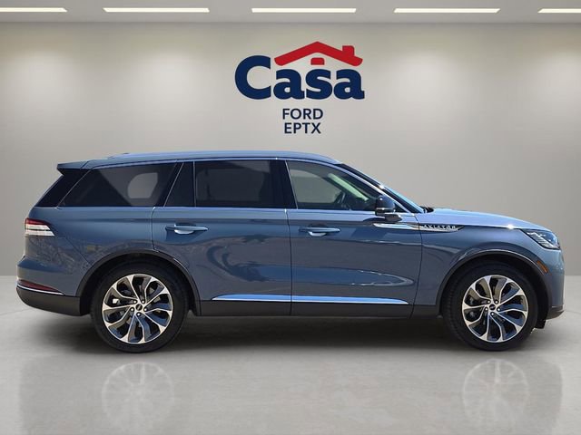 Used 2025 Lincoln Aviator Reserve w/ Illumination Package image 2