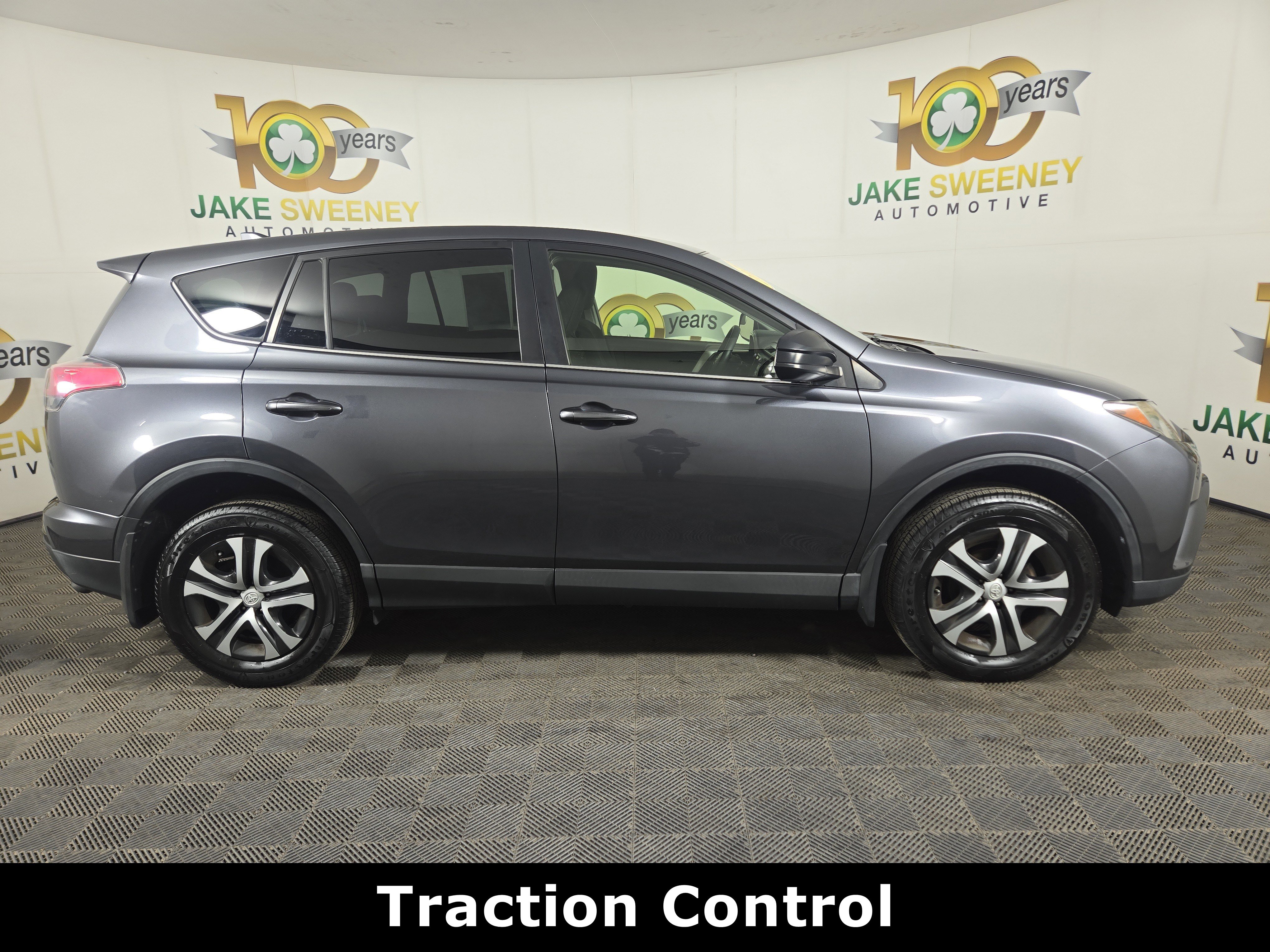 Used 2018 Toyota RAV4 LE w/ All Weather Liner Package image 10