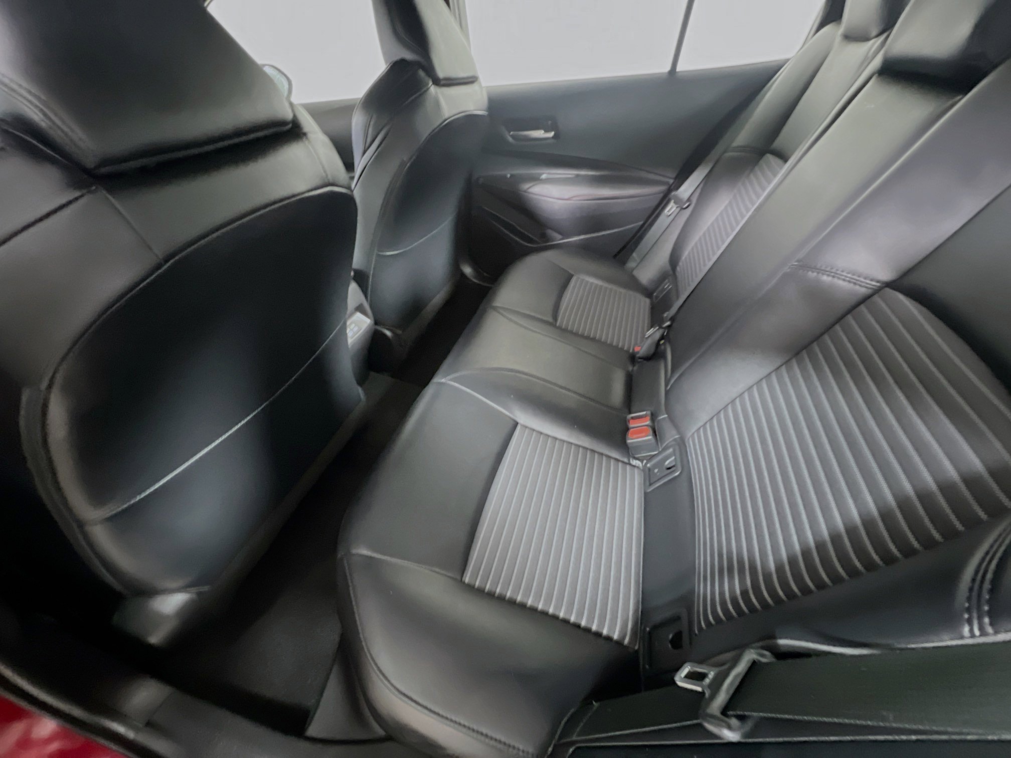 Used 2025 Toyota Corolla XSE image 29