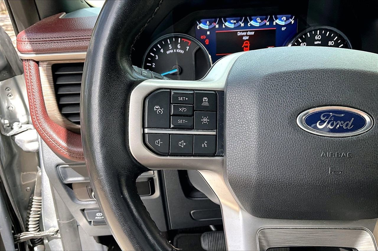 Used 2023 Ford Expedition Limited image 10