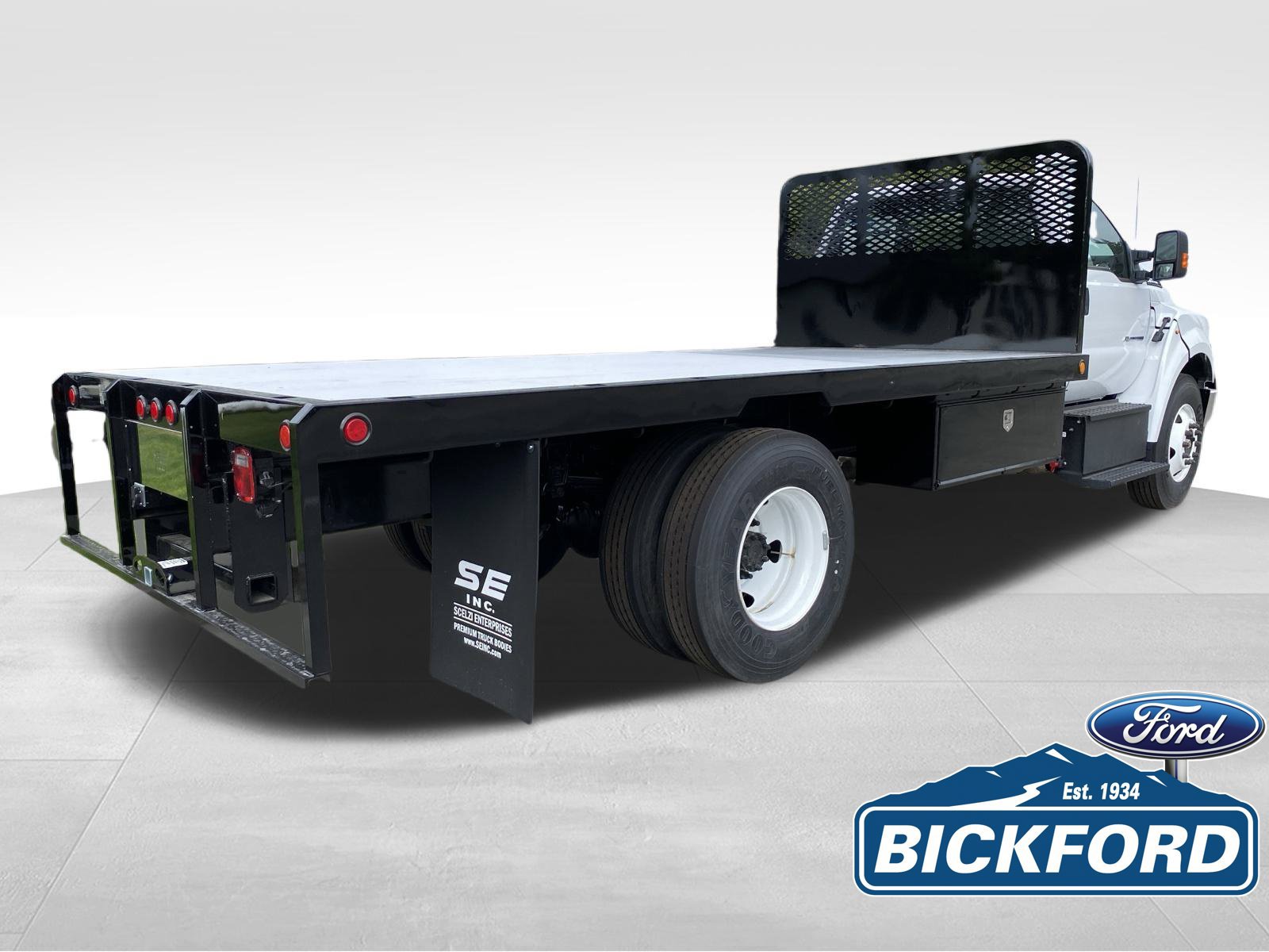 New 2026 Ford F650 2WD Regular Cab Super Duty image 3