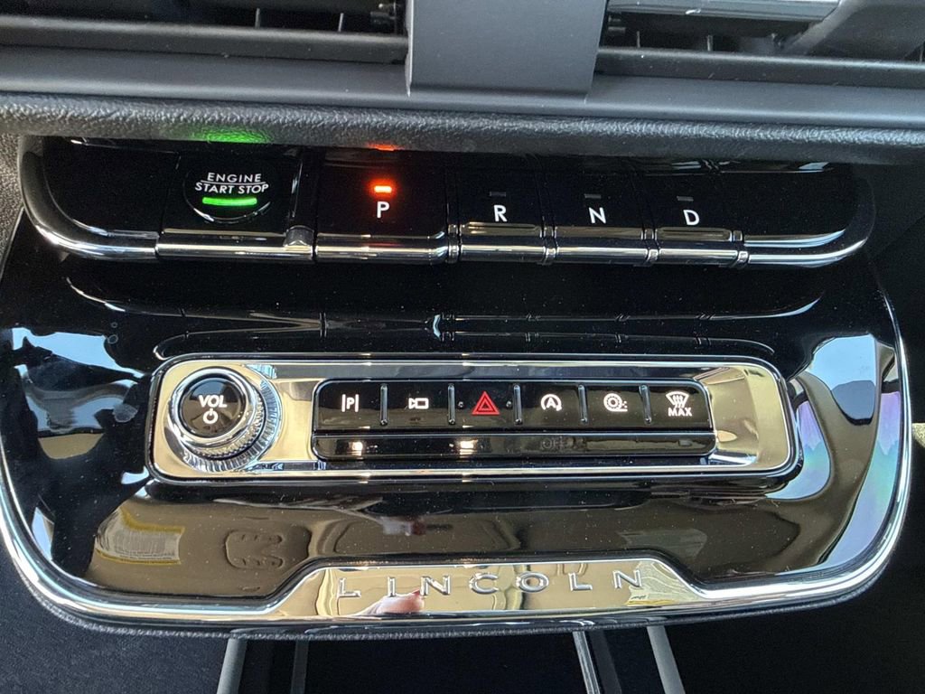 New 2026 Lincoln Corsair Premiere image 28