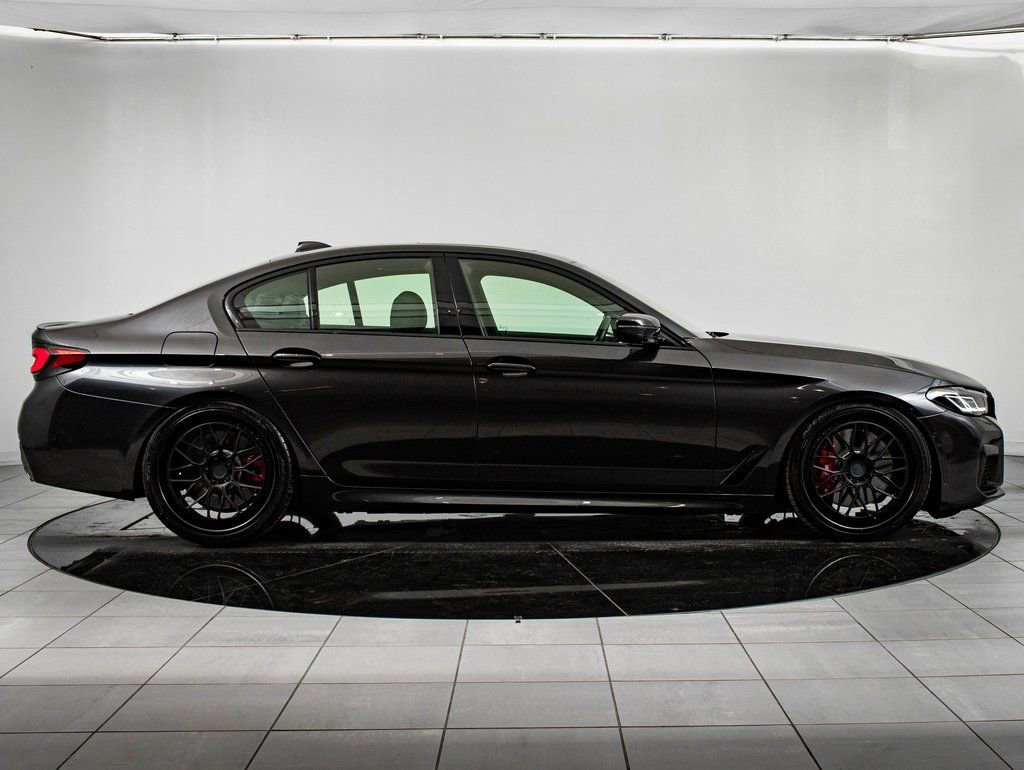 Used 2023 BMW 540i w/ M Sport Package RWD image 6