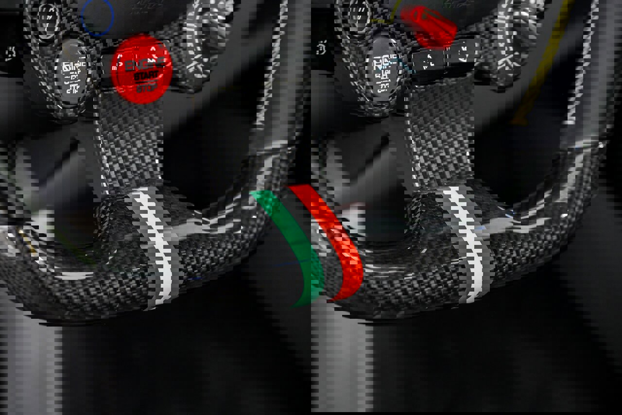 Used 2019 Ferrari 812 Superfast image 26