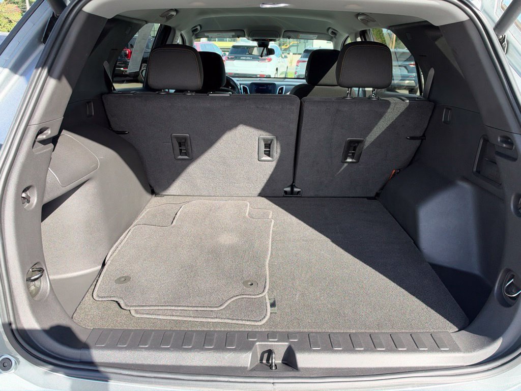 Used 2023 Chevrolet Equinox LT AWD/4WD image 5