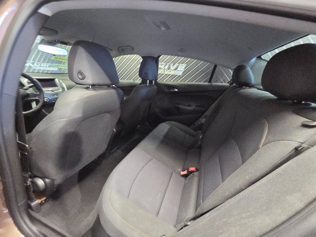 Used 2019 Chevrolet Cruze LS FWD image 25