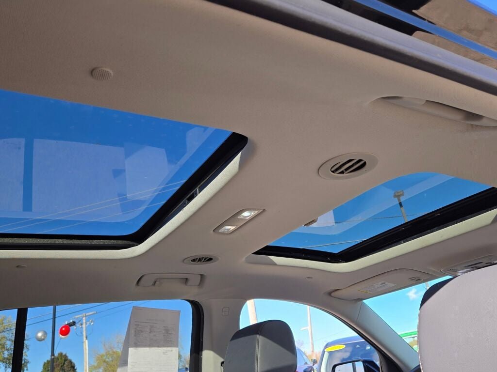 Used 2020 Chevrolet Traverse Premier w/ LPO, Floor Liner Package image 11