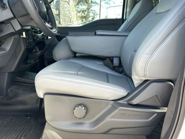 New 2026 Ford F450 XL w/ XL Driver Assist Package AWD/4WD image 9