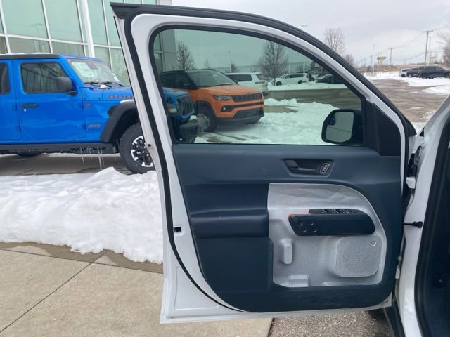 Used 2023 Ford Maverick XLT w/ Equipment Group 300A Standard image 9