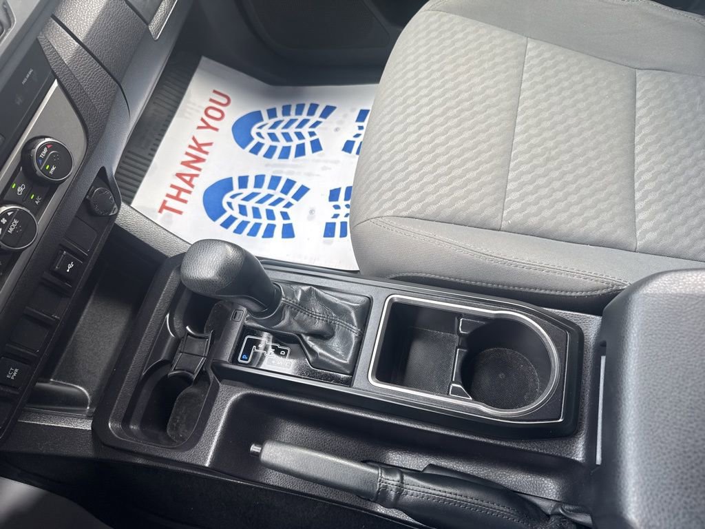 Used 2022 Toyota Tacoma SR image 33