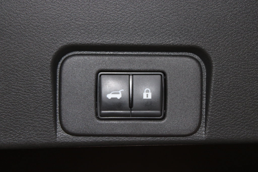 Used 2023 Nissan Rogue Platinum w/ Platinum Premium Package AWD/4WD image 29
