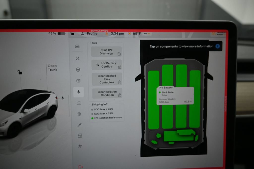 Used 2023 Tesla Model Y Performance AWD/4WD image 24