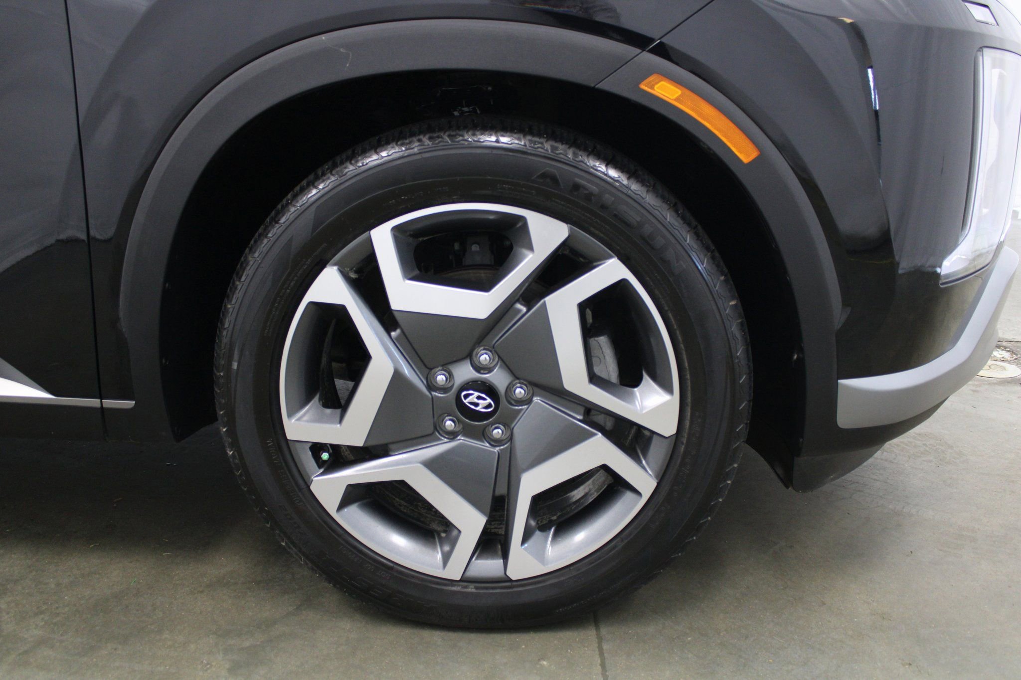 Used 2023 Hyundai Palisade Limited w/ Cargo Package image 6