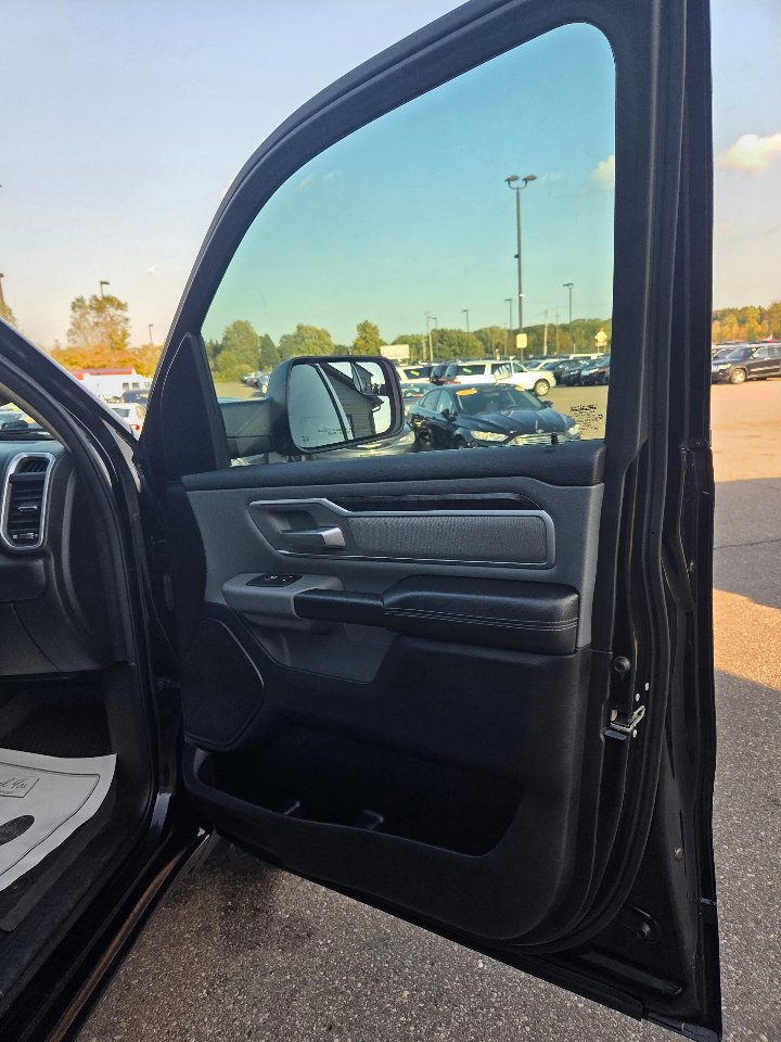 Used 2020 RAM 1500 Big Horn image 16