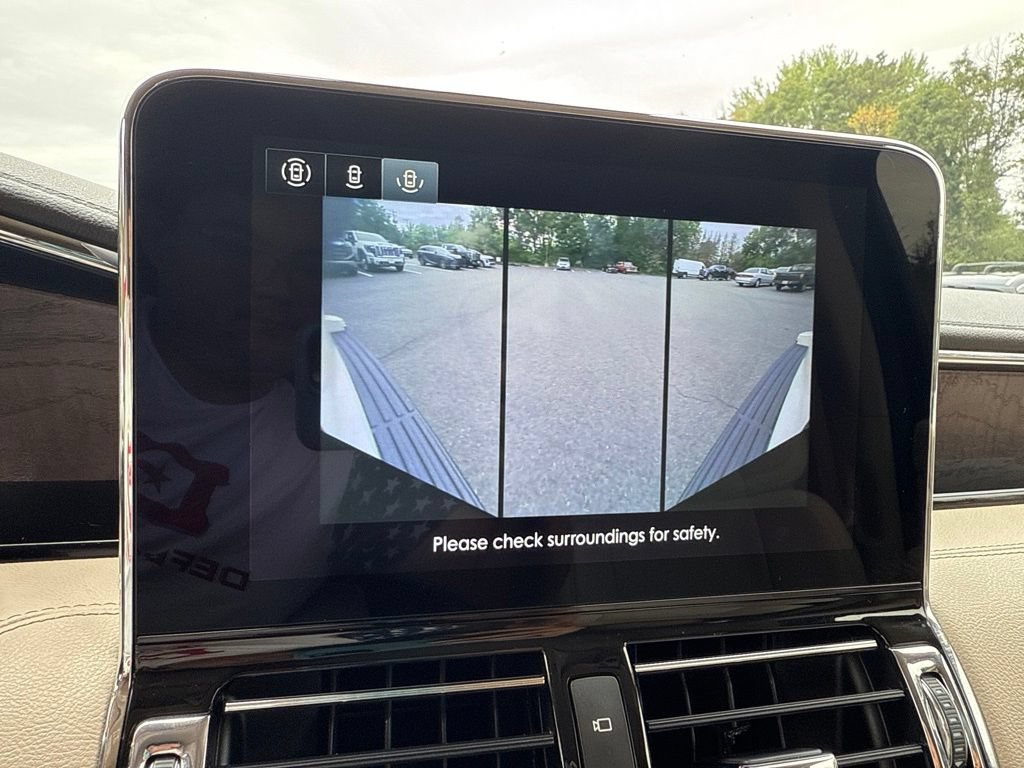 Used 2021 Lincoln Navigator Reserve w/ Luxury Package AWD/4WD image 29