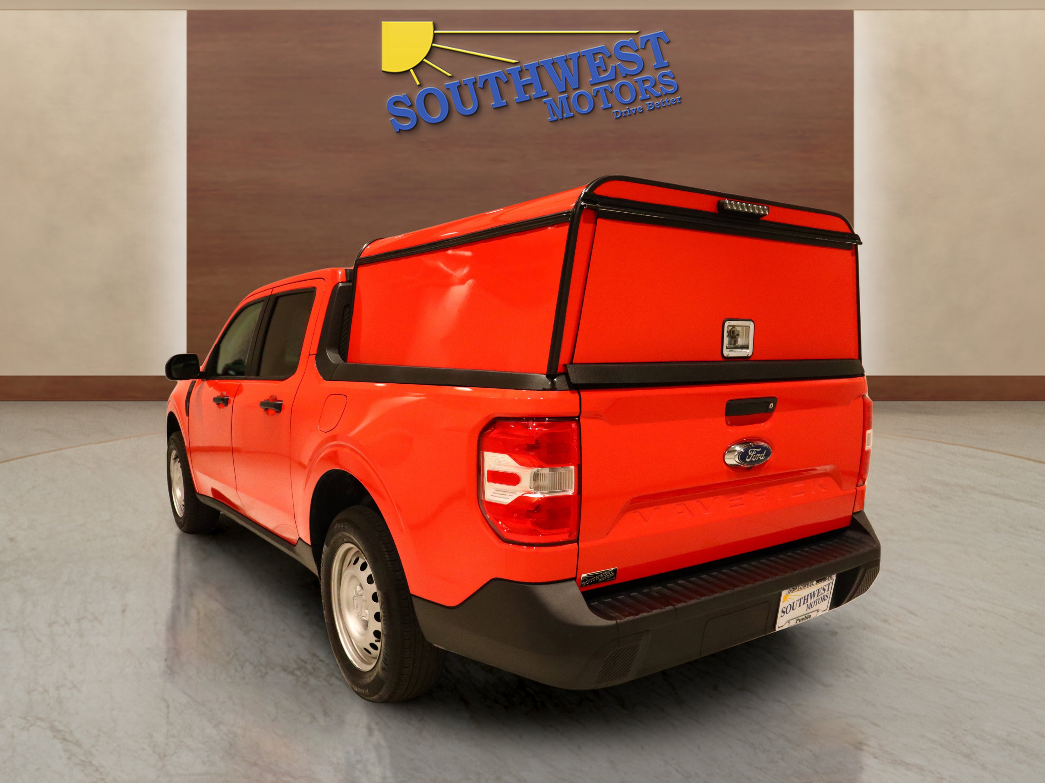 Used 2022 Ford Maverick XL image 2