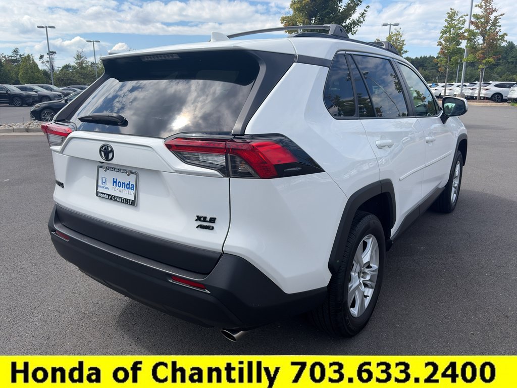 Used 2021 Toyota RAV4 XLE AWD/4WD image 7
